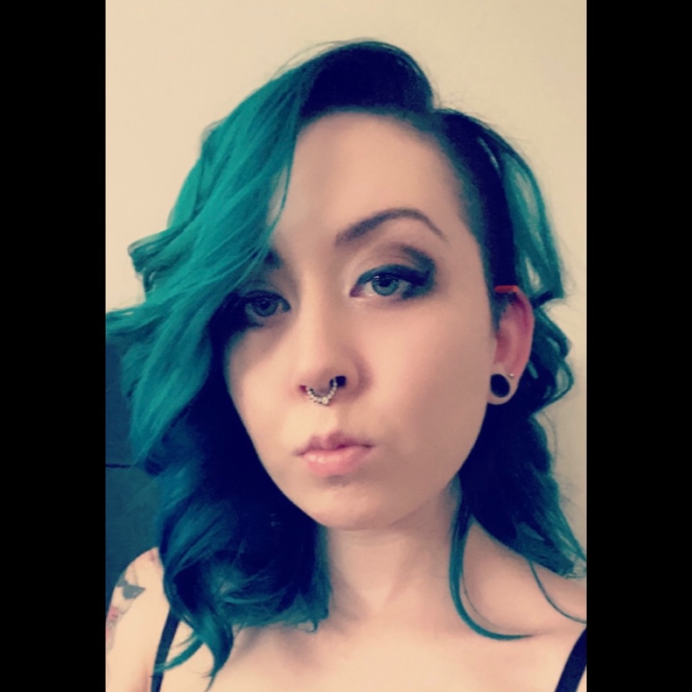 Meet your Posher, Gabriella